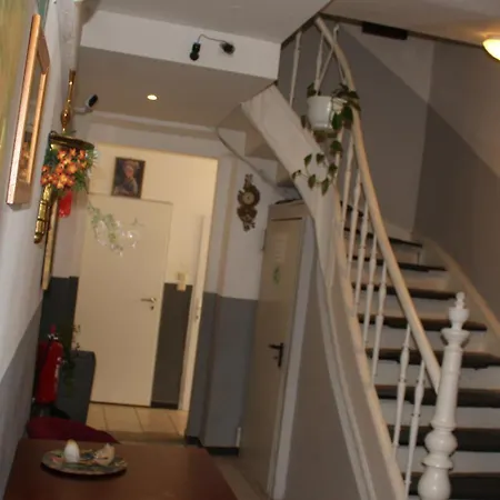 A&s Ferienwohnungenbonner Str 49