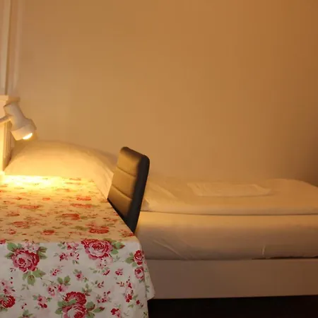 Διαμέρισμα A&s Ferienwohnungenbonner Str 49 *