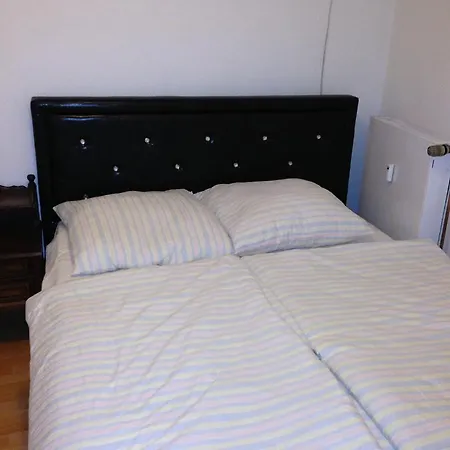Apartmán A&s Ferienwohnungenbonner Str 49 *