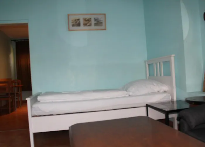 Apartment A&s Ferienwohnungenbonner Str 49 *