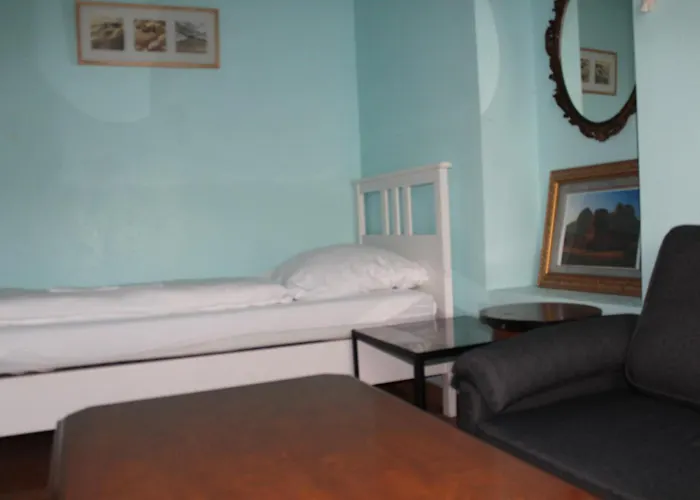 Apartment A&s Ferienwohnungenbonner Str 49 *