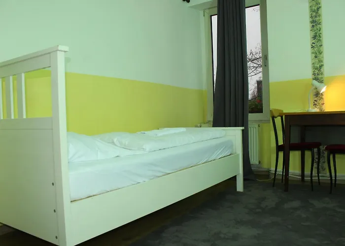 A&s Ferienwohnungenbonner Str 49 *