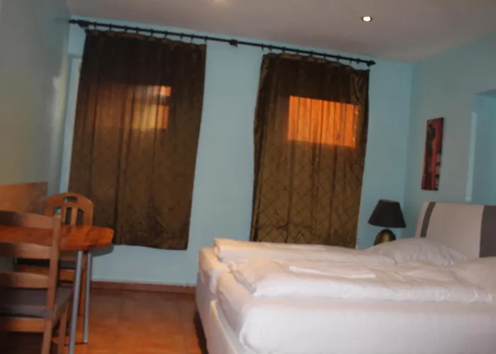 A&s Ferienwohnungenbonner Str 49